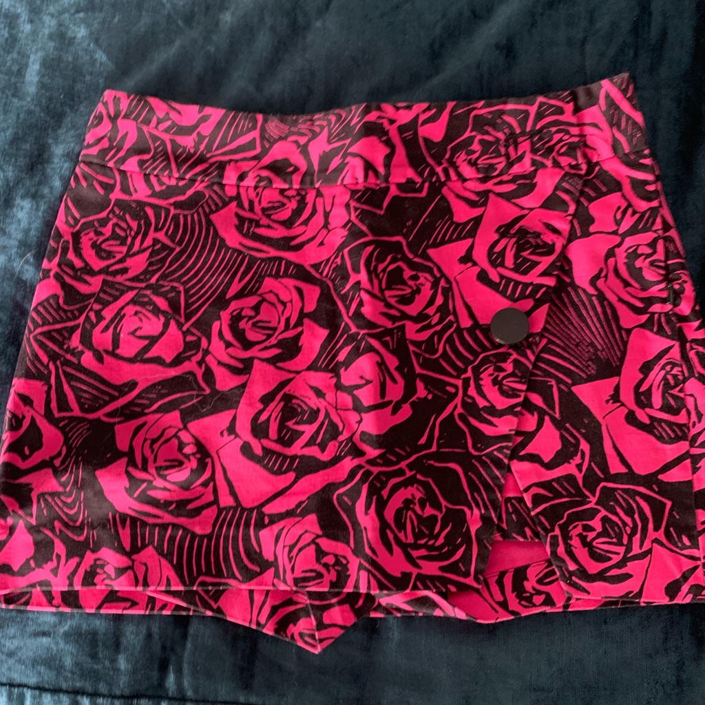 Express Skort.